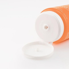 Увлажняющее молочко от солнца с гиалуроновой кислотой Vichy Capital Soleil Invisible Protective Milk SPF 30 объем 300 мл
