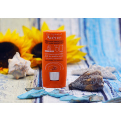 Avène Sun Stick for Sensitive Areas SPF 50+ (8 g)