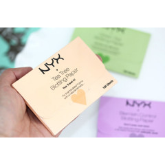 Салфетки для удаления жирного блеска с маслом чайного дерева NYX Professional Makeup Tea Tree Blotting Paper 100 листов