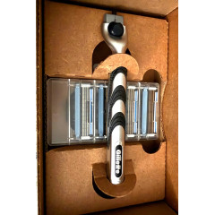 Чоловічий набір для гоління Gillette Mach3 On Demand (1 станок синього кольору та 4 змінних леза)