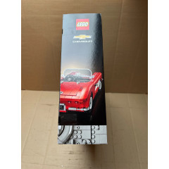 Колекційний конструктор LEGO Icons Chevrolet Corvette 10321 спортивний ретро-автомобіль червоного кольору 1210 елементів