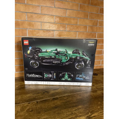 Collectible LEGO Technic Set Formula 1 Car Aston Martin Aramco AMR25 42240 Gift Set 1547 Pieces