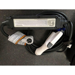 Зарядний пристрій Nissan Leaf Charger 29690-3NA0A (сумка-чохол у комплекті) Б/В
