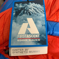 Спальний мішок з капюшоном (спальник) Eddie Bauer Igniter 20° Synthetic Sleeping Bag Синій з червоним