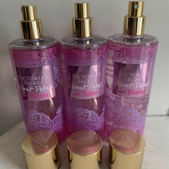 Парфюмированный спрей для тела Victoria`s Secret Velvet Petals In Bloom Fragrance Mist (250 мл)