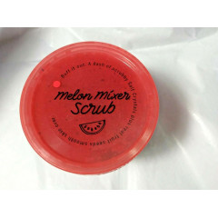 Очищувальний скраб для тіла Victoria`s Secret PINK Melon Mixer Scrub з екстрактом асаї, 226 гр