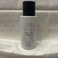 Perfumed body spray Victoria`s Secret Very Sexy Oasis 75 ml