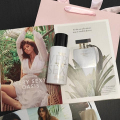 Perfumed body spray Victoria`s Secret Very Sexy Oasis 75 ml