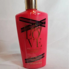 Perfumed body lotion Victoria's Secret Tempting Body Lotion 250 ml