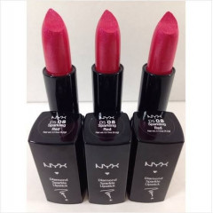 Губна помада NYX Diamond Sparkle Lipstick DS08 Sparkling Red.