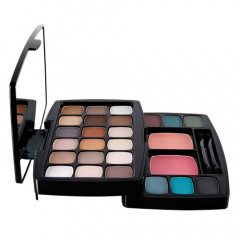 NYX Cosmetics Bohemian Chic Nude Matte Collection makeup set (24 eyeshadow shades and 2 blush shades)