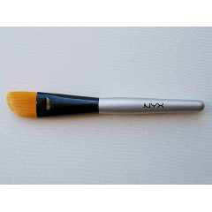 Пензель для макіяжу NYX Cream Blush Brush (B04)
