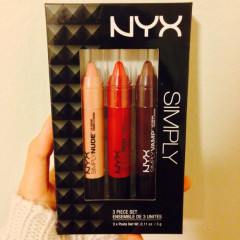 NYX Simply Set Lipstick Set 04 Fairest Maraschino Bewitching (3 x 3 g)