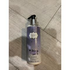 Perfumed body lotion with shimmer (sparkles) Victoria's Secret Tease Rebel Shimmer Fragrance Lotion (236 ml)