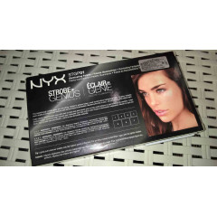 Палетка для стробинга NYX Cosmetics Strobe of Genius Illuminating Palette (7 відтінків)