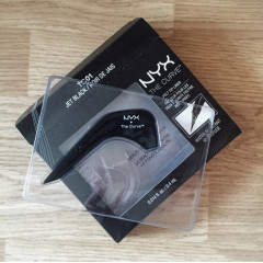 Жидкая подводка NYX The Curve Felt Tip Liner (черная)