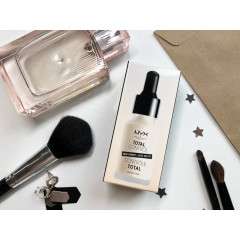 NYX Cosmetics Professional Makeup Total Control Drop Primer (13 ml) is a lasting face primer.