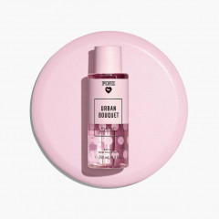 Perfumed body spray Victoria`s Secret PINK Urban Bouquet Wild Daisy & Driftwood PINK Urban Bouquet Fragrance Body Mist, 250 ml
