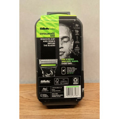 Бритва Gillette Labs з відшелушувальною полоскою зі стійкою та дорожнім футляром, 12 картриджів