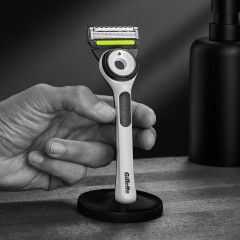 Бритва Gillette Labs з відлущувальною смугою та підставкою (Лімітована серія білого кольору) 1 станок і 1 картридж