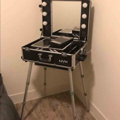 Стіл-кейс NYX Cosmetics X-Large Makeup Artist Train Case