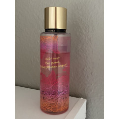 Парфюмированный спрей для тела Victoria`s Secret Fragrance Mist Pure Seduction in Bloom (250 мл)