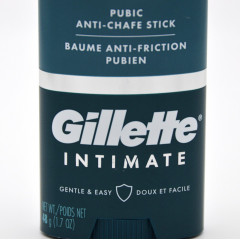 Чоловічий бритвовий станок Gillette Intimate для інтимних зон з 6 лезвіями, підставка і стік від натертостей.