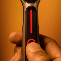 Gillette Labs heated razor with 1 handle, 2 cartridges, and a charging device.