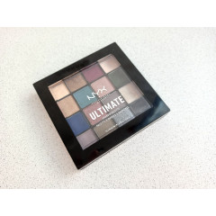 NYX Cosmetics Ultimate Shadow Palette eye shadow palette (12 and  shades) ASH (usp10)