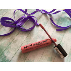 NYX Cosmetics Liquid Suede Cream Lipstick in Tea & Cookies - muted tea rose pink, 4 ml, LSCL09.