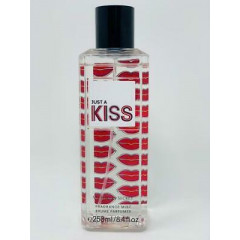 Парфюмированный спрей для тела Victoria`s Secret  Just a KISS Fragrance Body Mist 250 mL