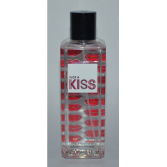 Парфюмированный спрей для тела Victoria`s Secret  Just a KISS Fragrance Body Mist 250 mL