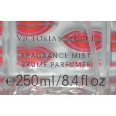 Парфюмированный спрей для тела Victoria`s Secret  Just a KISS Fragrance Body Mist 250 mL