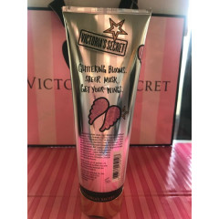 Лосьйон для тіла Victoria`s Secret Showtime Angel Fashion Show Fragrance Lotion, 236 мл