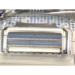 Gillette SkinGuard shaving bar with two cartridges for sensitive skin