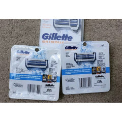 Запасні леза Gillette SkinGuard для чутливої шкіри 8 шт