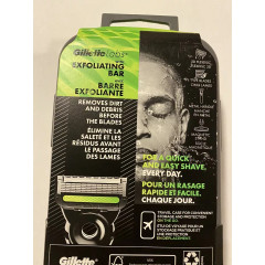 Gillette Labs men's machine with exfoliating strip stand 3 cartridges and travel case