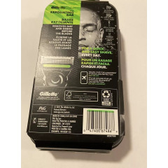 Gillette Labs men's machine with exfoliating strip stand 3 cartridges and travel case