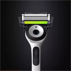 Белый мужской станок Gillette Labs в лимитированном дизайне с подставкой и 1 картриджем