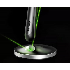 Подарочный комплект для мужчин Gillette Labs бритва с магнитной подставкой и гель-пеной для бритья 240 мл