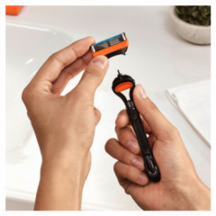 Комплект лез для бритви Gillette Fusion5 16 касет