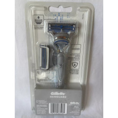 Gillette SkinGuard shaving bar with two cartridges for sensitive skin