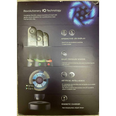 GilletteLabs shaving set with exfoliating strip and 6 replacement cassettes in a travel case