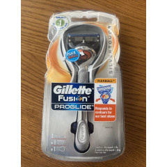 Gillette Fusion ProGlide Silvertouch Flexball razor with stand and 1 cartridge