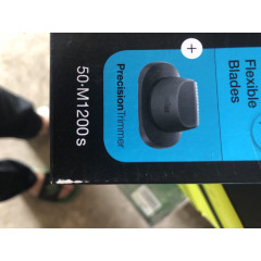 Чоловіча електрична бритва Braun 50-M1200s чорна