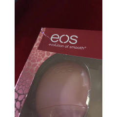 Набір для догляду за тілом і губами EOS (лосьйон для тіла Berry Blossom 200 мл, крем для рук 44 мл, бальзам для губ Coconut Milk 7 г)
