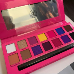 Eye shadow palette Alyssa Edwards by Anastasia Beverly Hills 14 colors