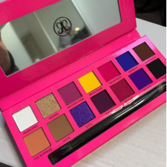 Eye shadow palette Alyssa Edwards by Anastasia Beverly Hills 14 colors