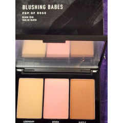 Палетка рум'ян для обличчя Morphe Blushing Babes Pop Of Rose 3 відтінки