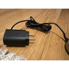 Gillette Labs Heated Razor electric shaver with 1 used razor, 2 new replacement blades, and charging dock